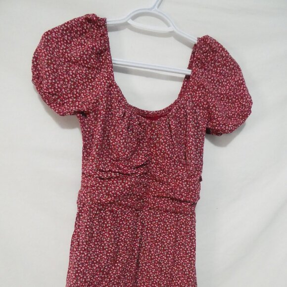HOLLISTER CALIFORNIA - Regular | xs | Red Floral Puff Sleeve Mini Dress - Picture 6 of 14